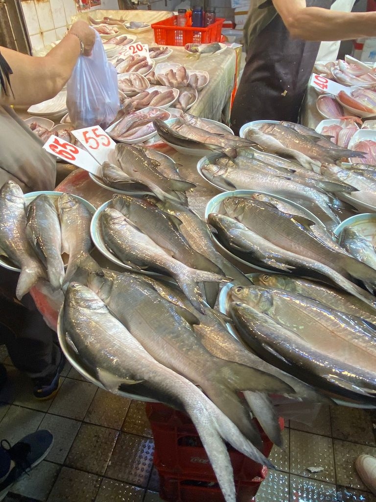 港女茶記食$67蒸魚 另加白飯兩條嘢呻搵笨 公審反遭網民鬧爆 - 時事台 - 香港高登討論區