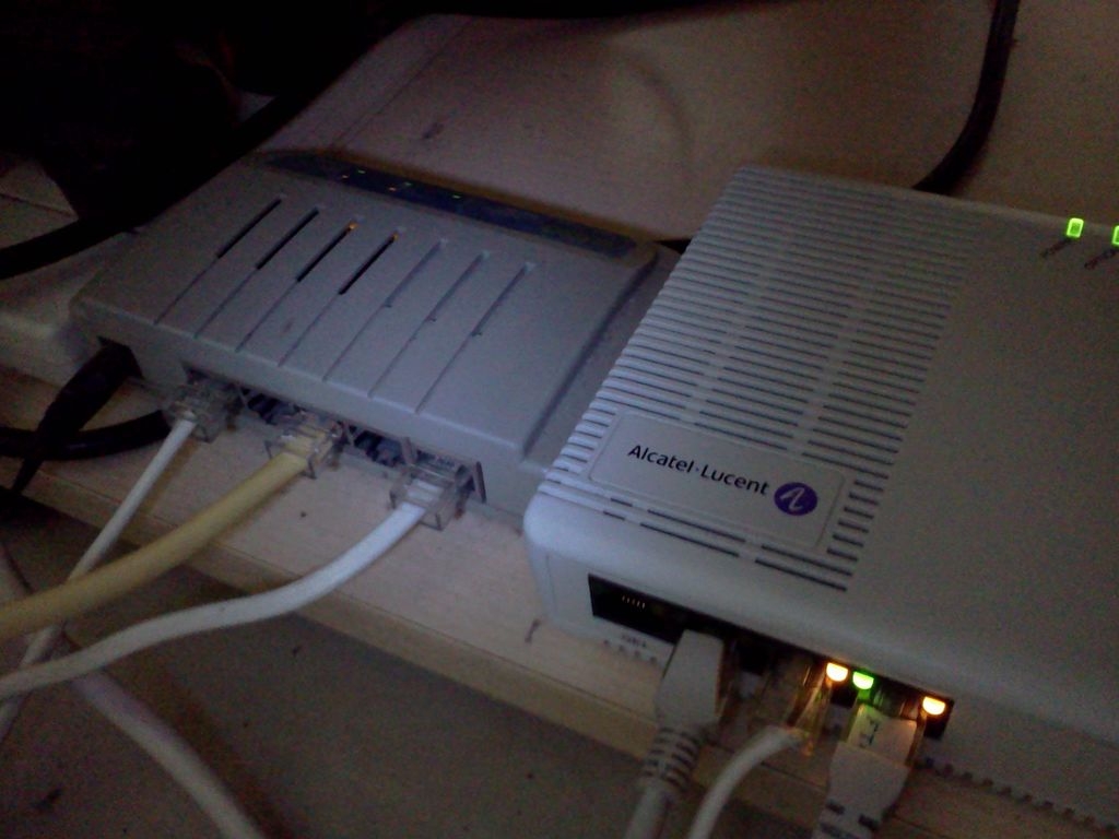 [十萬火急]買左新Router唔識搏線 - 電訊台 - 香港高登討論區