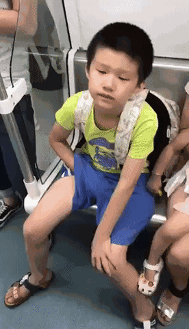 https://cache.hkgolden.media/compress/https://upload.cc/i1/2020/01/01/psKPoF.gif