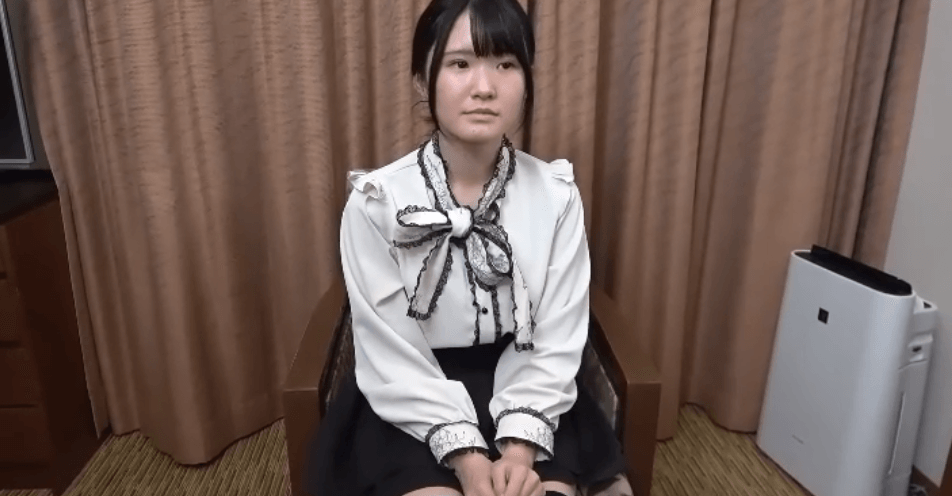 FC2PPV-3200376-1 笑顔たっぷり恥ずかしがり屋の10代 生と再会 - 成人台 - 香港高登討論區